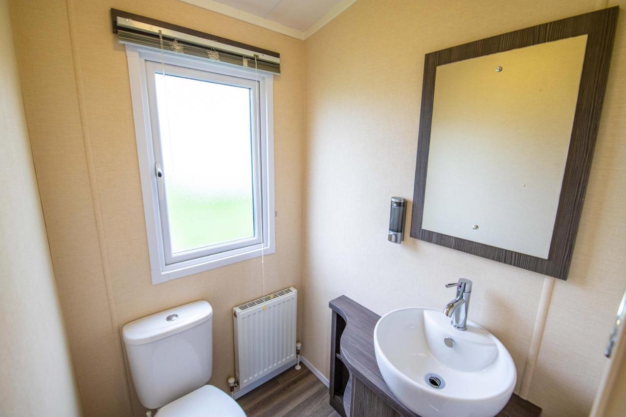 Big Skies Platinum Plus Holiday Home With Wifi, Netflix, Dishwasher, Decking Camber Esterno foto