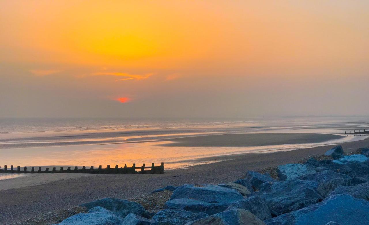 Big Skies Platinum Plus Holiday Home With Wifi, Netflix, Dishwasher, Decking Camber Esterno foto